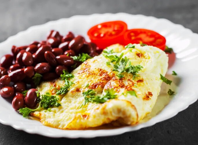 Go for a combo of fiber and protein at breakfast