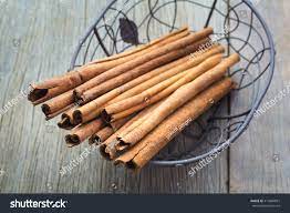 Cinnamon (Cinnamomum spp.)